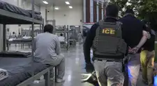 ALERTA MÁXIMA, inmigrantes legales e indocumentados en EE. UU: ICE SEPARA a padre cubano con I-220A de su hija de 14 años y la deja sola en el país
