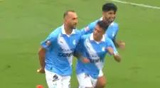 ¡La ley del ex! Hernán Barcos anotó el 2-2 de Cristal ante Alianza y lo festejó en la tribuna