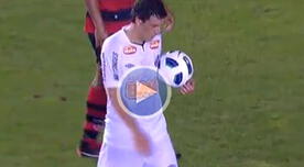 Video: Portero de Flamengo se burló de Elano por 'picarle' el balón y fallar el penal 