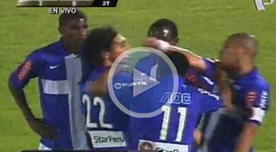 Mira la bronca entre Carlos Solís y 'Zlatan' Fernández en el partido ante la U. de Chile