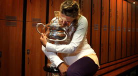 Victoria Azarenka: ¡Sigo siendo capaz de besar este hermoso trofeo!