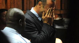 Oscar Pistorius lloró ante el fiscal que lo acusa por el asesinato de su novia