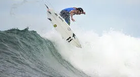 Álvaro Malpartida continúa su participación en el Mundial de Surf