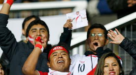 Perú vs. Paraguay: hinchas peruanos cantaron himno nacional mientras premiaban a la 'bicolor' [VIDEO]