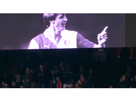 YouTube: Johan Cruyff homenajeado emotivamente por Feyernoord