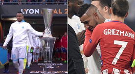 Dimitri Payet salió lesionado entre lágrimas luego de tocar la copa de la Europa League