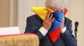 El emotivo llanto de José Pekerman tras ser homenajeado por el presidente de Colombia [VIDEO]