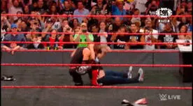 WWE: Stone Cold emociona a todos al hacer su 'Paralizadora' a AJ Styles en RAW