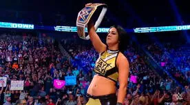 WWE: Bayley cambia a ruda y recupera el título femenino de SmackDown [VIDEO]