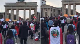 Gran plantón de peruanos en Berlín en contra de Merino - Video