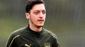 Mesut Özil se va del Arsenal: viajó a Estambul para fichar por el Fenerbahce
