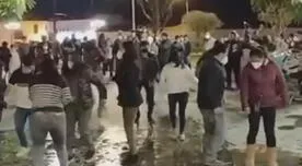 ¡Con banda incluida! Cajamarquinos bailaron en plaza de Armas sin respetar protocolos - VIDEO