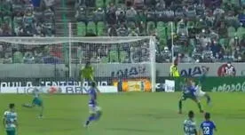 Cruz Azul vs Santos: 'Cabecita' Rodríguez casi anota golazo de chalaca, pero arquero tuvo gran reacción