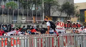 Exigen suspensión concursal: hinchas de la 'U' realizaron plantón frente al Congreso - VIDEO