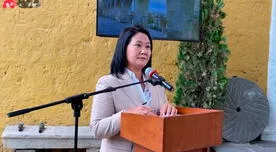 Keiko Fujimori firmó el 'Juramento por la democracia' ante Mario Vargas Llosa en Arequipa