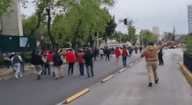 Chocan facciones del PRI afuera de sede nacional; enfrentamiento deja un herido de bala