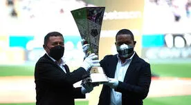 Jayo y el Chorri lucieron la copa de la Liga 1 previo a la final entre Alianza y Cristal