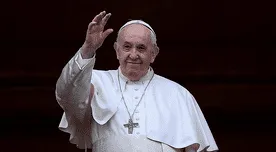 Papa Francisco critica a parejas que adoptan mascotas y no tienen hijos: "Hace reír"