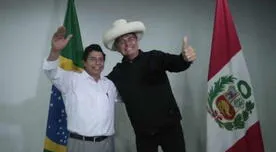 Pedro Castillo: Jair Bolsonaro posa con sombrero chotano del mandatario peruano