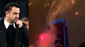 Hinchas del Galatasaray usaron fuegos artificiales afuera del hotel del Barcelona