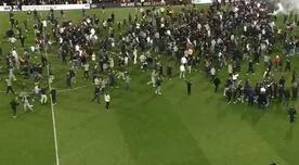 Hinchas de Fulham enloquecieron tras ascenso a la Premier League e invadieron campo de juego
