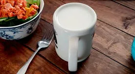 Ilusión óptica: ¿La taza está llena de leche o boca abajo? Descúbrelo en 8 segundos