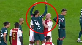 Nunca antes visto: Klaassen de Ajax le hizo cosquillas a Van Dijk para marcarlo en el área