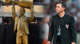 La estatua de Marcelo Gallardo que ha causado gran controversia en redes sociales