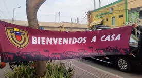 "Bienvenidos a casa": venezolanos en Perú tienen singular banderola para recibir a su selección