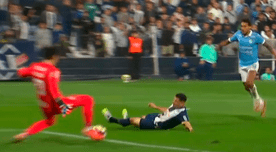¡Era el primero! La espectacular tapada de Viscarra con los pies para evitar el 1-0 de Cristal