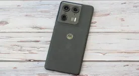 Este Motorola PREMIUM más barato que el iPhone 16 y mejor con pantalla de 144Hz, RAM de 16GB y carga en 15 minutos