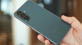 Es uno de los mejores teléfonos que ha lanzado Samsung este 2025 y su precio ha bajado al mínimo