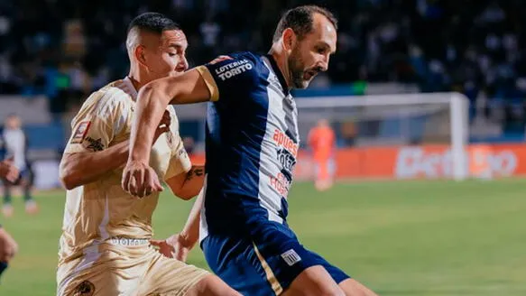 Alianza Lima perdió 2-0 ante Cusco FC en el inicio del Torneo Clausura 2025 Alianza Lima perdió 2-0 ante Cusco FC en el inicio del Torneo Clausura 2025