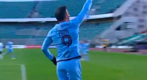 ¡Al minuto de juego! Golazo de Martín Cauteruccio, ex Cristal, para el 1-0 de Bolívar a Gremio ¡Al minuto de juego! Golazo de Martín Cauteruccio, ex Cristal, para el 1-0 de Bolívar a Gremio