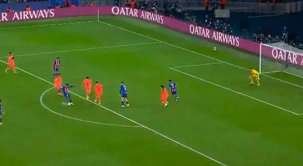 ¡Error de Lamine Yamal! Gol de Doué para el 1-0 de PSG ante Barcelona por Champions League