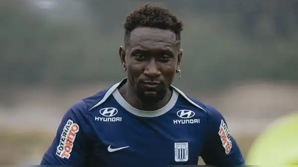 Eryc Castillo, figura de Alianza Lima, tiene una fecha tentativa para dejar Matute