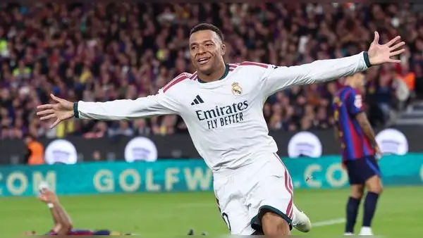 Real Madrid dio el golpe: con doblete de Mbappé, vencieron 2-1 al Barcelona en el Camp Nou