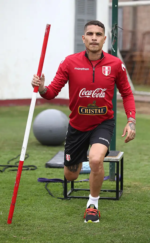 Paolo Guerrero entrena en la Videna.   