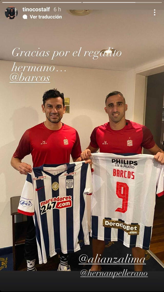 Alberto 'Tino' Costa y Hernán Pellerano con camiseta de Alianza Lima.