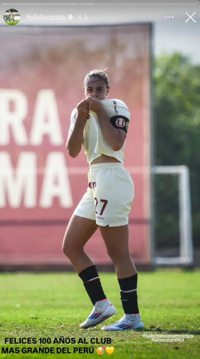 Stephanie Lacoste, Universitario