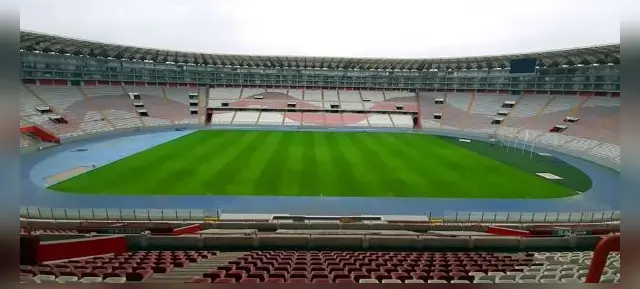 Estadio Nacional de Lima.