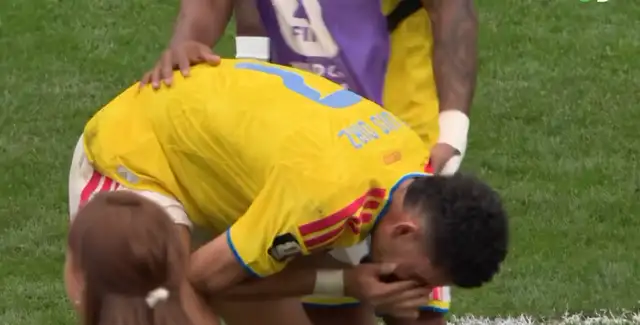 Lucho Díaz rompió en llanto luego de la eliminación de Colombia. Foto: DSports Lucho Díaz rompió en llanto luego de la eliminación de Colombia. Foto: DSports