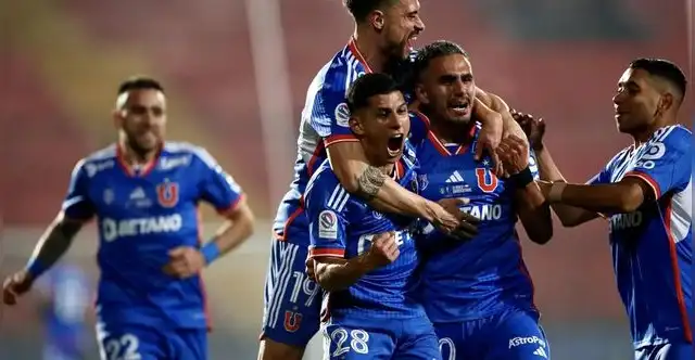Universidad de Chile goleó a U. Católica.