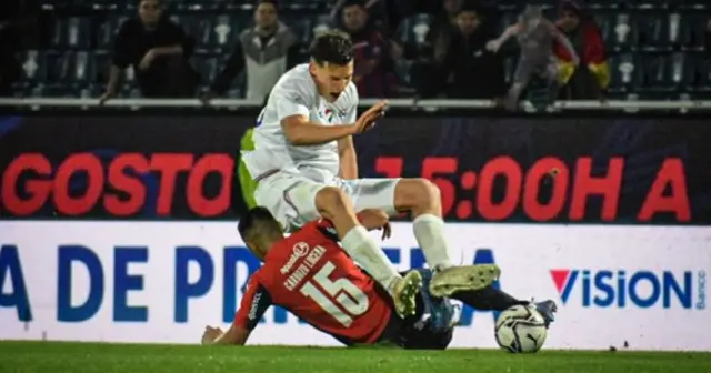Cerro Porteño ante Nacional.