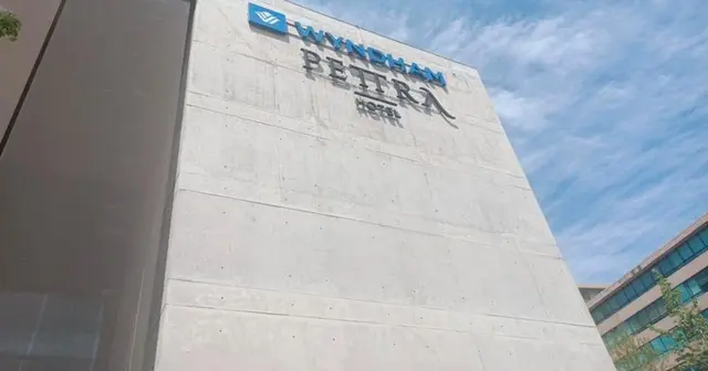 Hotel Wyndham Santiago Pettra será el establecimiento en el que se instalará Perú Hotel Wyndham Santiago Pettra será el establecimiento en el que se instalará Perú