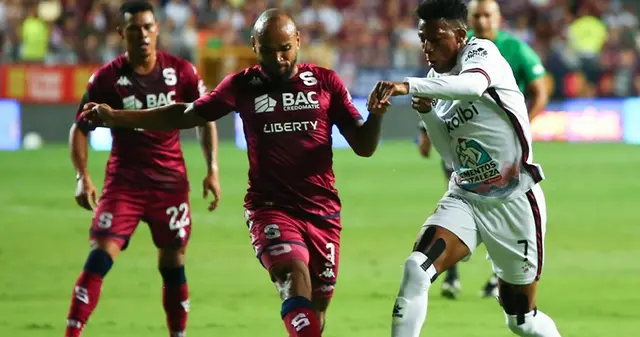 Alajuelense ganó 3-1 a Saprissa en el global.   