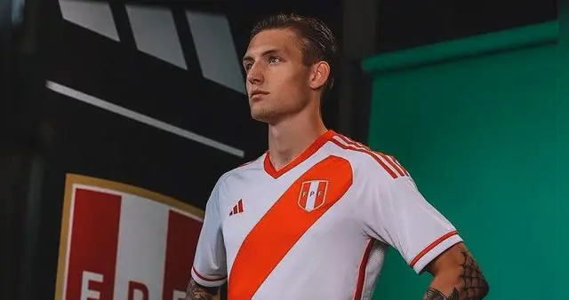 selección peruana, Oliver Sonne