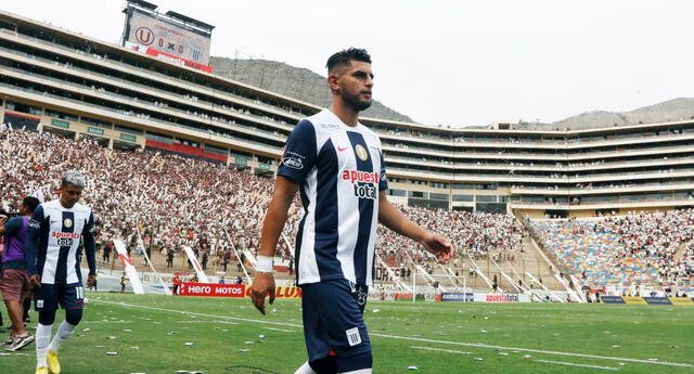 Carlos Zambrano debutó con Alianza Lima en el clásico.