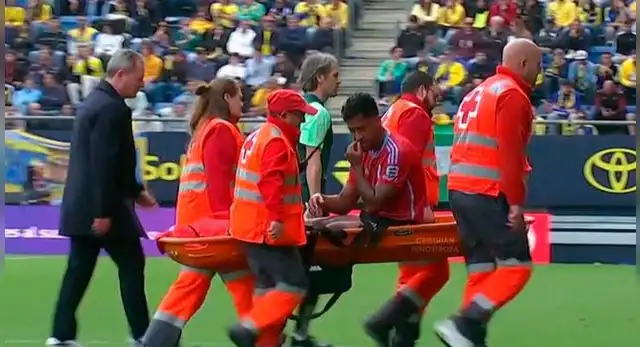 Renato Tapia salió golpeado en el Celta vs Cádiz. Renato Tapia salió golpeado en el Celta vs Cádiz.