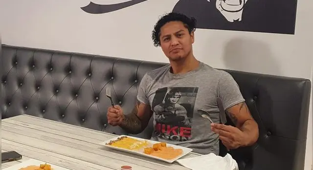  El boxeador Jonathan Maicelo decidió emprender en plena pandemia y presentó su local 'Ceviche Time'.   
